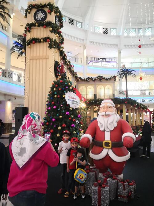 Christmas Celebration at the Curve