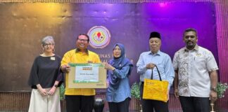 Yayasan MR DIY repurposes technology in the classroom